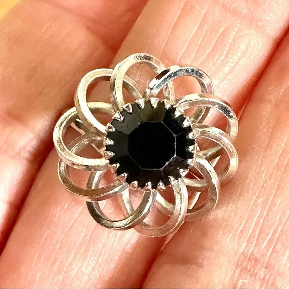 Sarah Coventry silver  tone and black ring